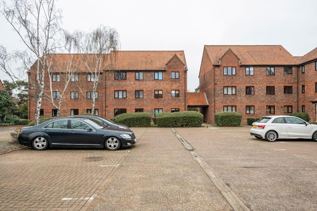 Two Bedroom Flat Near Colchester Hospital With Free Parking And Internet Mile End Екстер'єр фото